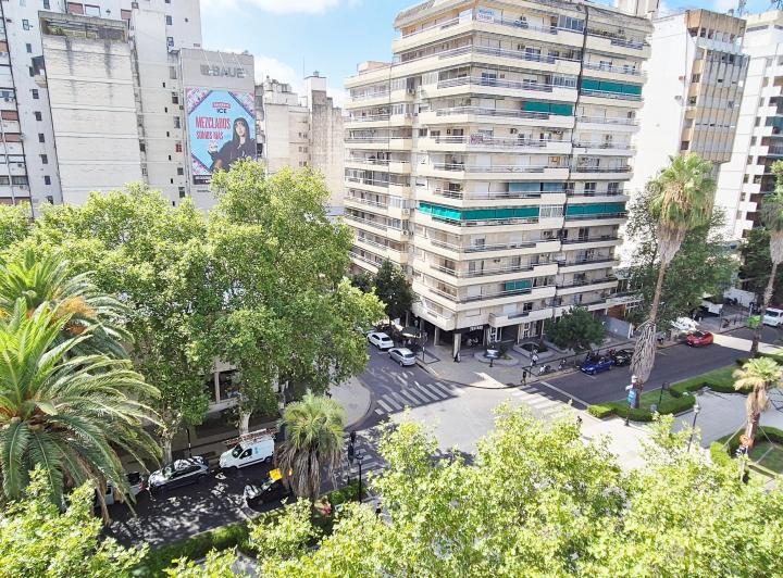 Departamento · 241m² · 5 Ambientes · 1 Cochera
