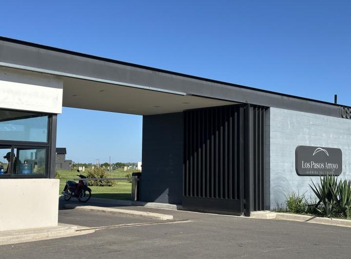 Terreno · 830m²