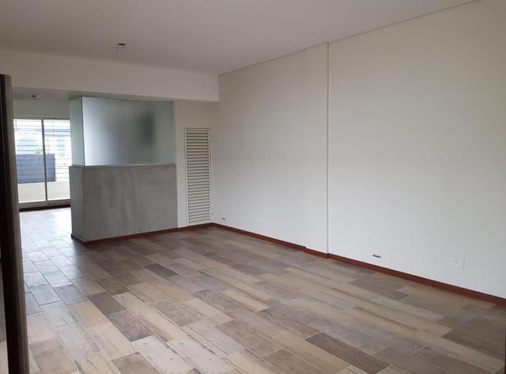 Departamento · 80m² · 4 Ambientes · 1 Cochera