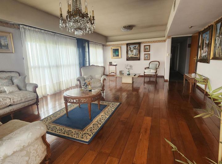 Departamento · 175m² · 8 Ambientes · 2 Cocheras