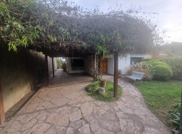 Casa · 220m²