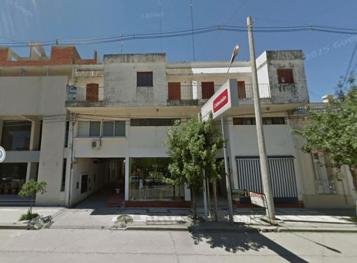 Local comercial · 128m²