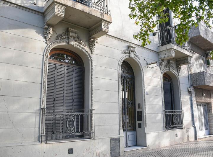 Casa · 210m² · 8 Ambientes