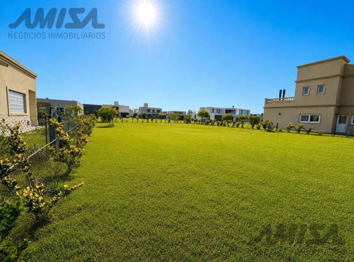 Terreno · 800m²