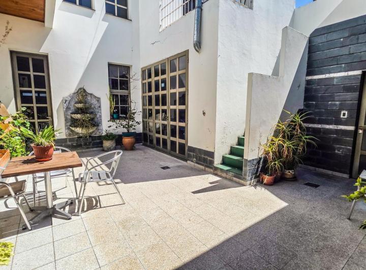 Casa · 190m² · 7 Ambientes · 3 Cocheras