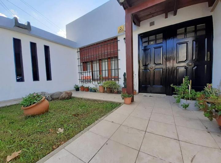 Casa · 120m² · 3 Dormitorios · 1 Cochera