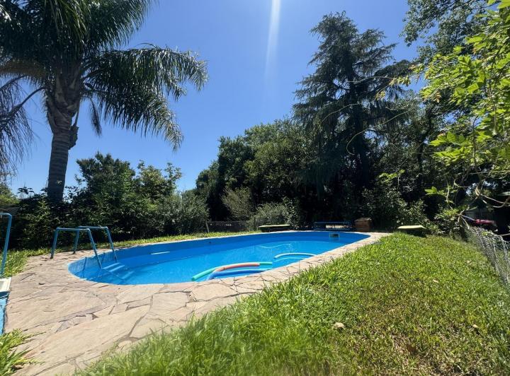 Casa · 90m² · 7 Ambientes · 1 Cochera