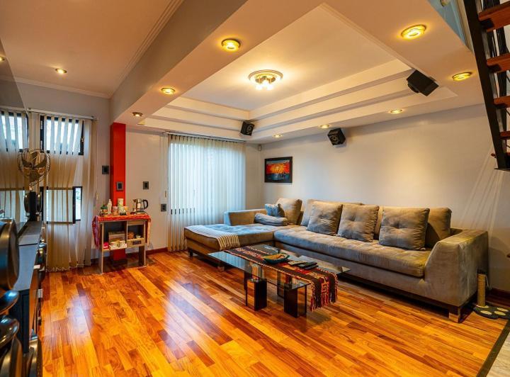 Casa · 188m² · 5 Ambientes · 3 Cocheras