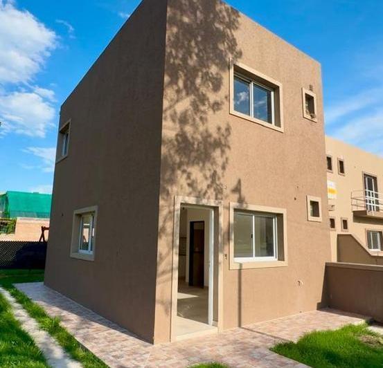 Casa · 77m² · 2 Dormitorios