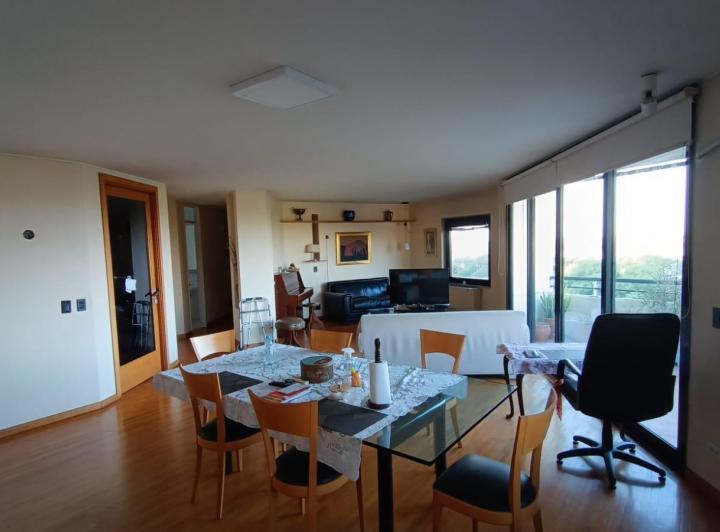 Departamento · 160m² · 5 Ambientes · 1 Cochera