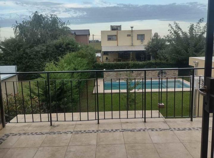 Casa · 160m² · 3 Dormitorios · 1 Cochera