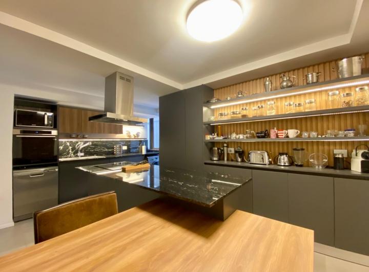 Departamento · 130m² · 5 Ambientes · 1 Cochera
