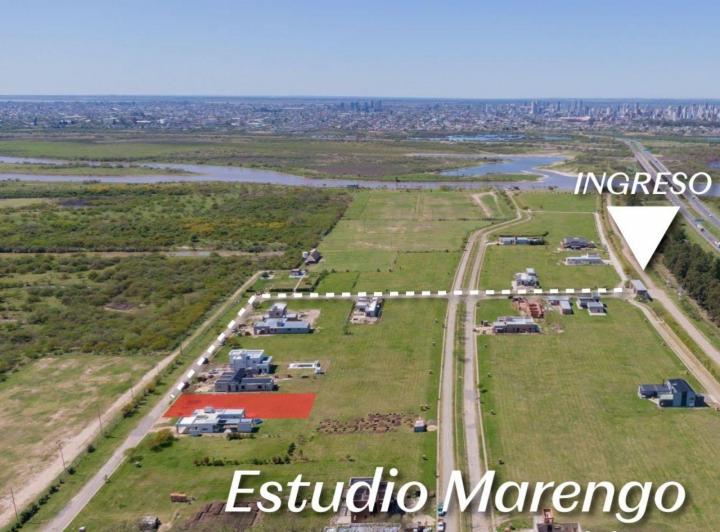 Terreno · 875m²