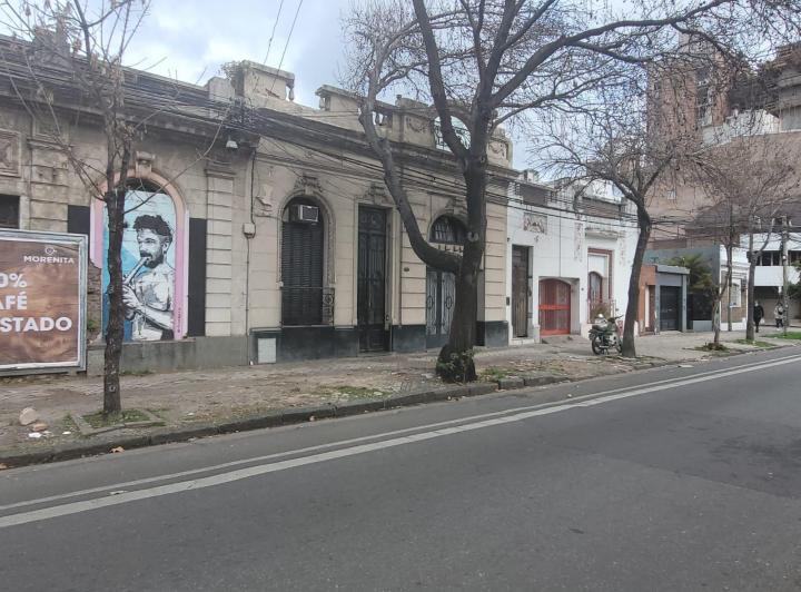 Casa · 170m² · 4 Dormitorios · 1 Cochera