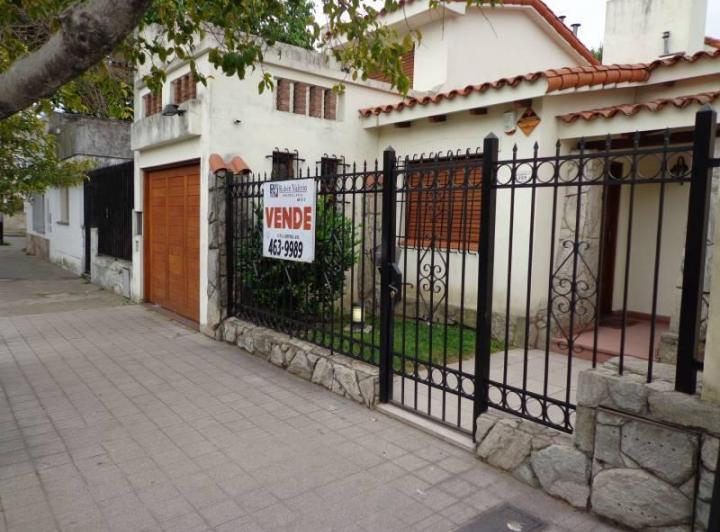 Casa · 150m² · 4 Dormitorios · 2 Cocheras