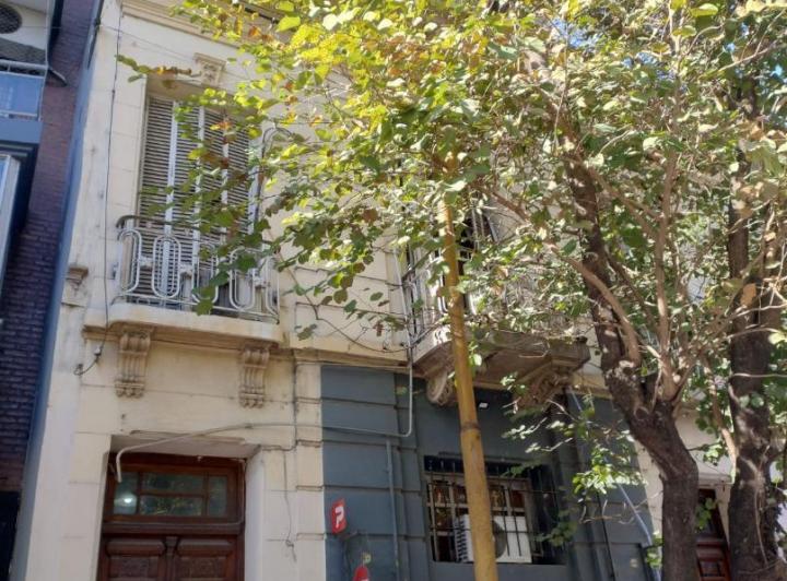 Edificio · 680m² · 21 Ambientes