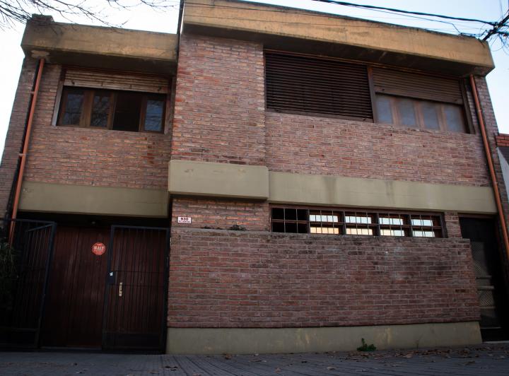 Casa · 220m² · 4 Dormitorios · 1 Cochera