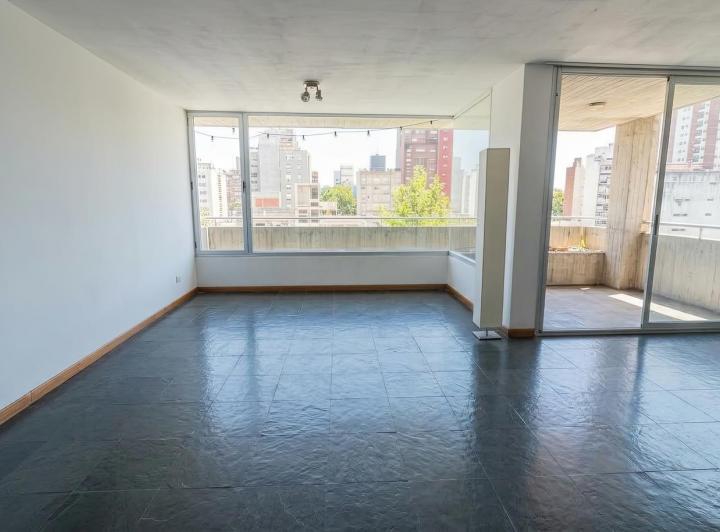 Departamento · 121m² · 5 Ambientes · 1 Cochera