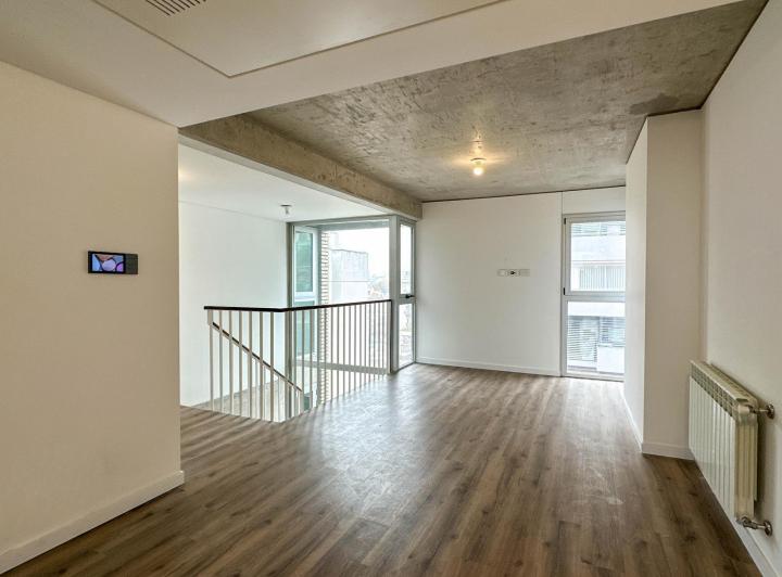 Departamento · 216m² · 6 Ambientes · 1 Cochera