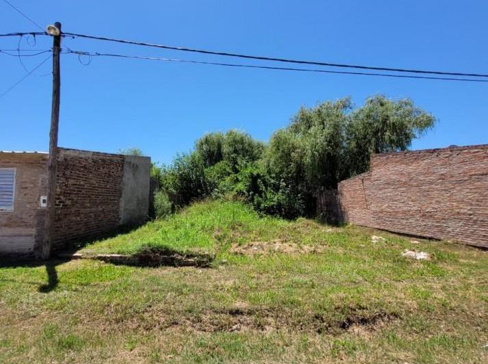 Terreno · 300m²