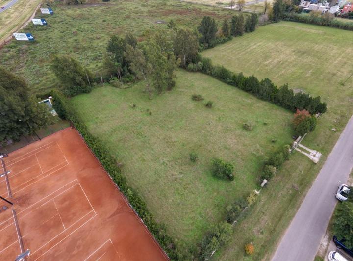 Terreno · 4400m²