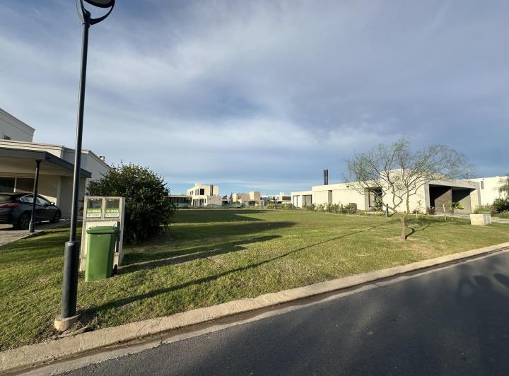 Terreno · 800m²