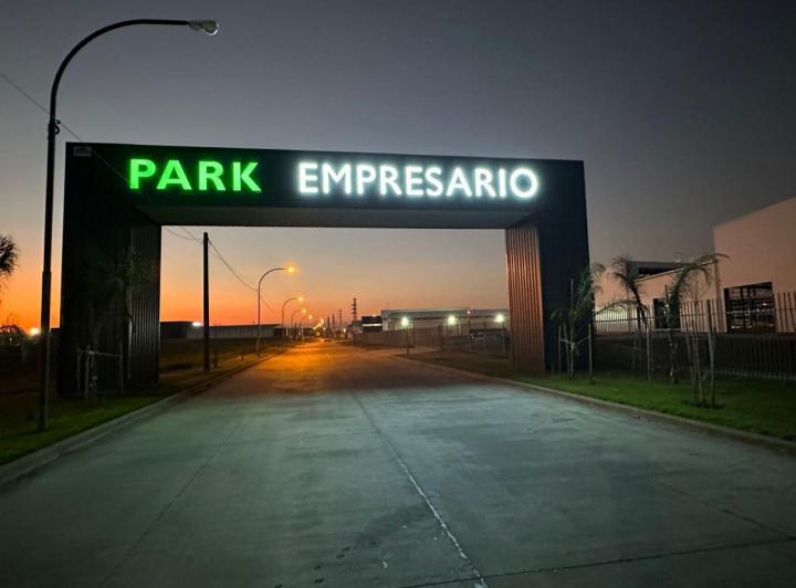 Terreno · 400000m²