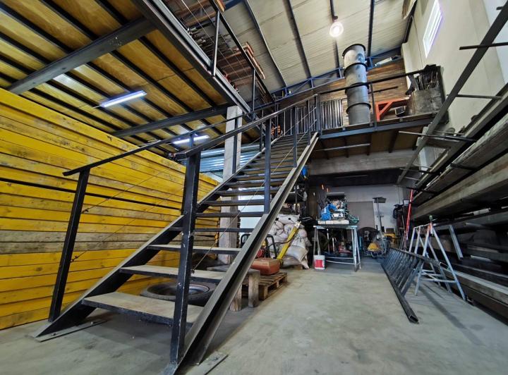 Bodega-Galpón · 342m² · 6 Cocheras