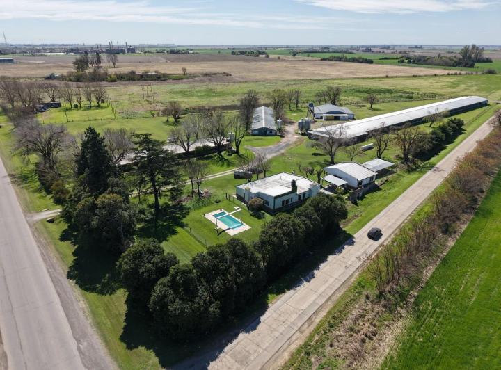 Campo · 3871m² · 6 Ambientes · 4 Cocheras