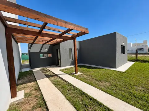 Casa en Venta en Roldan, San Lorenzo