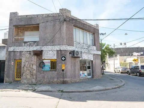 Casa en Venta en Azcuenaga, Rosario