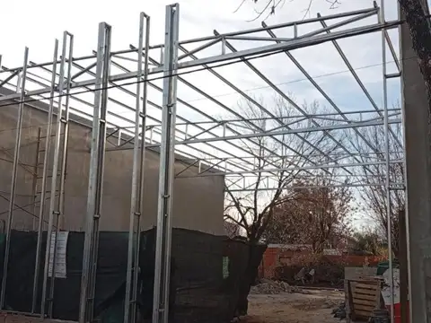 Galpón en Venta en Funes, Rosario