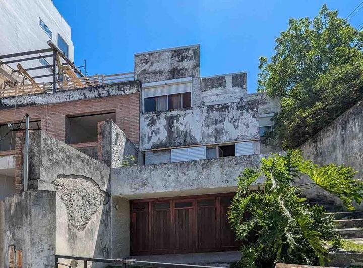 Casa · 297m² · 4 Ambientes · 1 Cochera