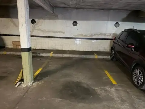 Cochera en Venta en Almagro, Capital Federal