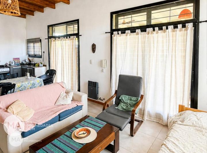 Casa · 66m² · 2 Ambientes · 2 Cocheras