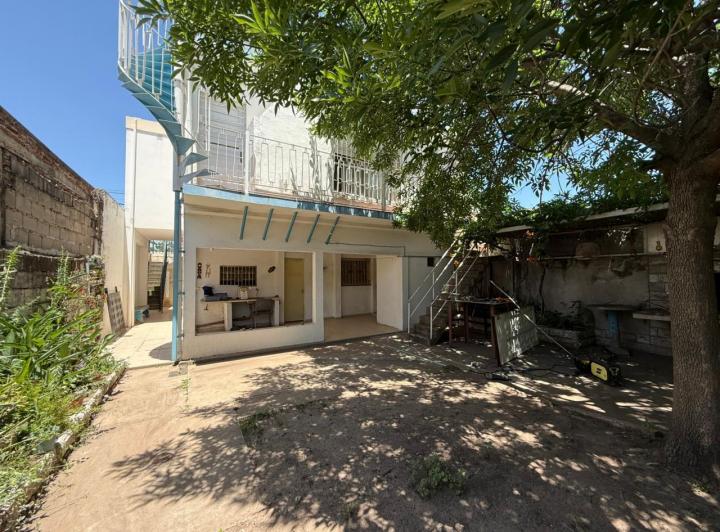 Casa · 157m² · 6 Ambientes · 1 Cochera