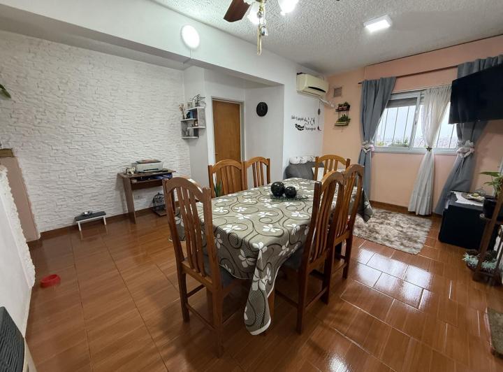 Departamento · 52m² · 4 Ambientes · 1 Cochera