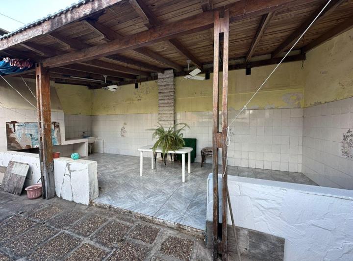 Casa · 124m² · 6 Ambientes · 1 Cochera