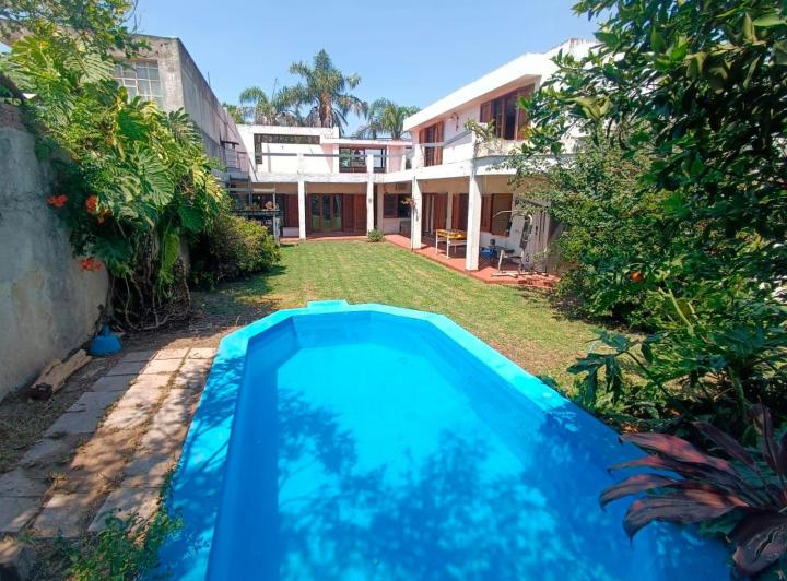 Casa · 249m² · 10 Ambientes