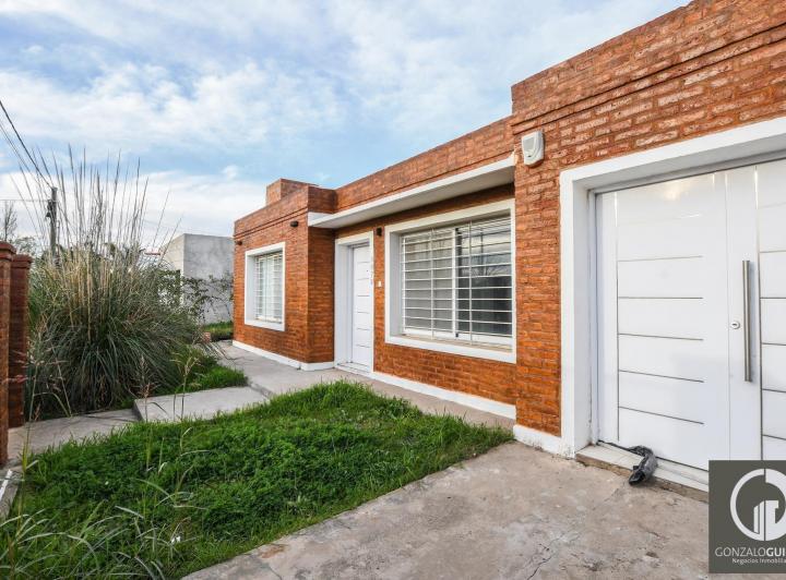 Casa · 118m² · 5 Ambientes · 2 Cocheras