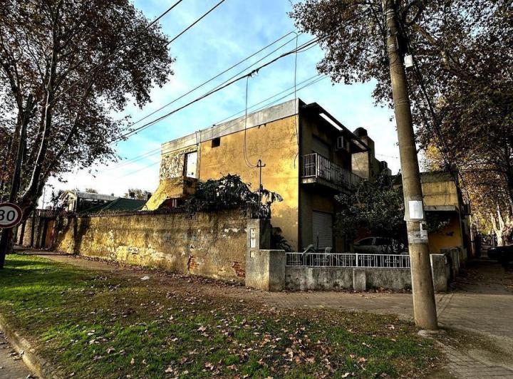 Terreno · 297m²