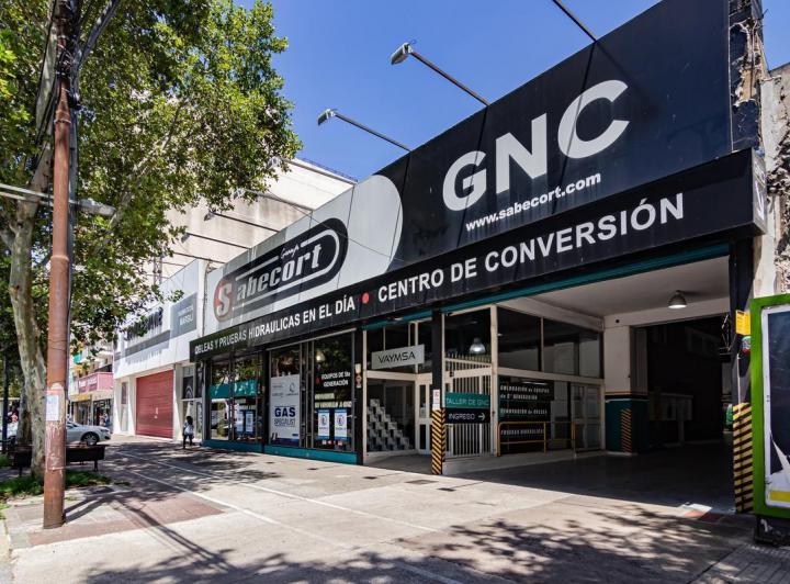 Local comercial · 1744m²