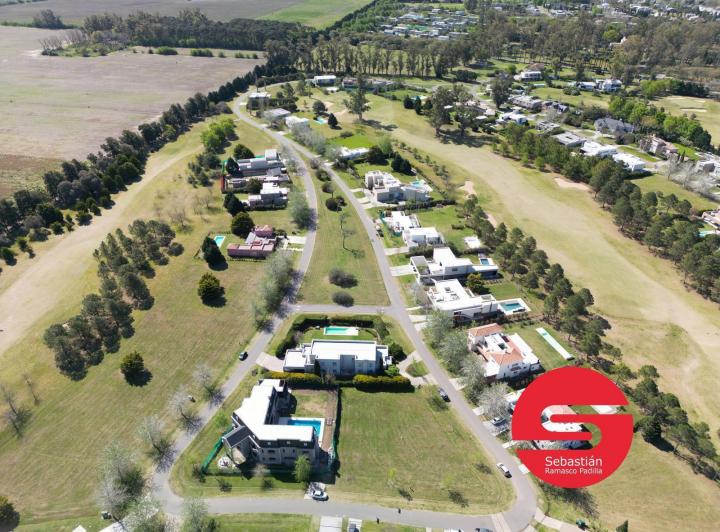 Terreno · 1452m²