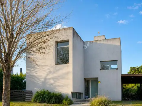 Casa en Alquiler en Santa Maria De Los Olivos, Countries y Barrios Cerrados en Malvinas Argentinas