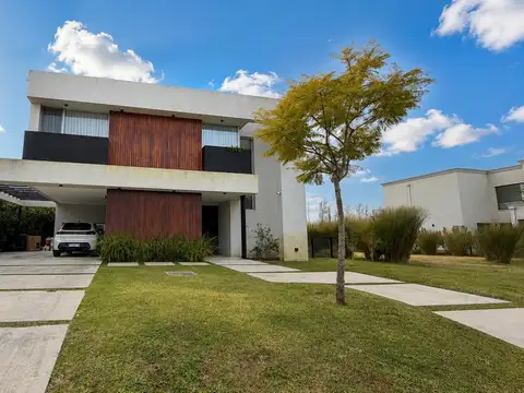 Casa en Alquiler en Puertos - Acacias, Countries y Barrios Cerrados en Escobar