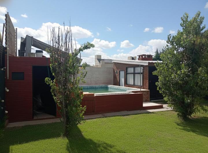Casa · 21m² · 1 Ambiente · 2 Cocheras