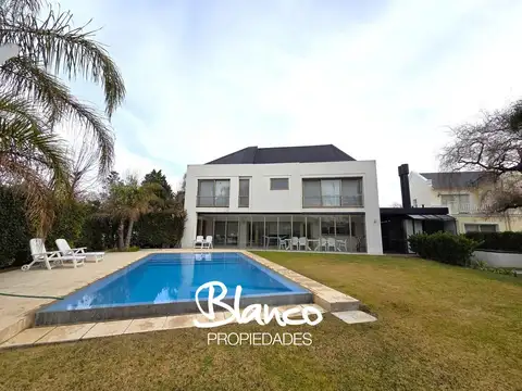Casa en Alquiler en Septiembre, Countries y Barrios Cerrados en Escobar