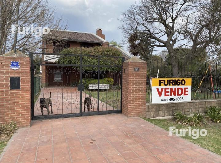 Casa · 238m² · 2 Cocheras