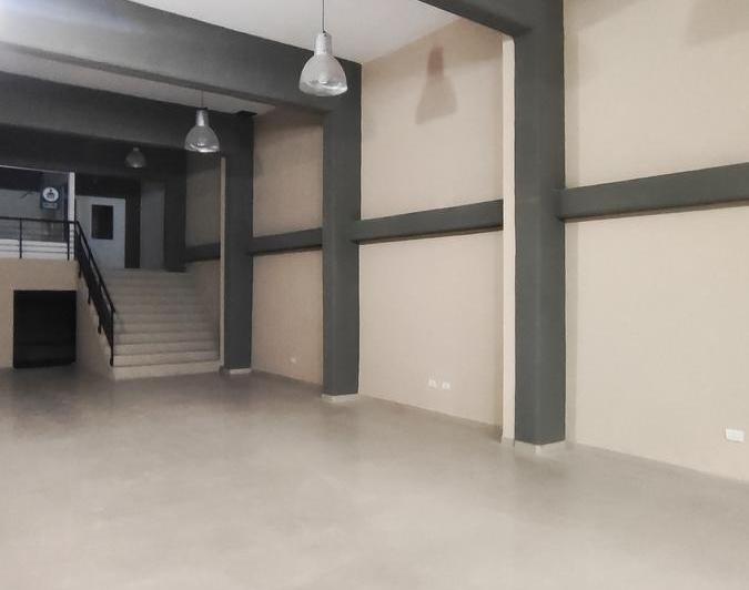 Local comercial · 390m² · 4 Ambientes