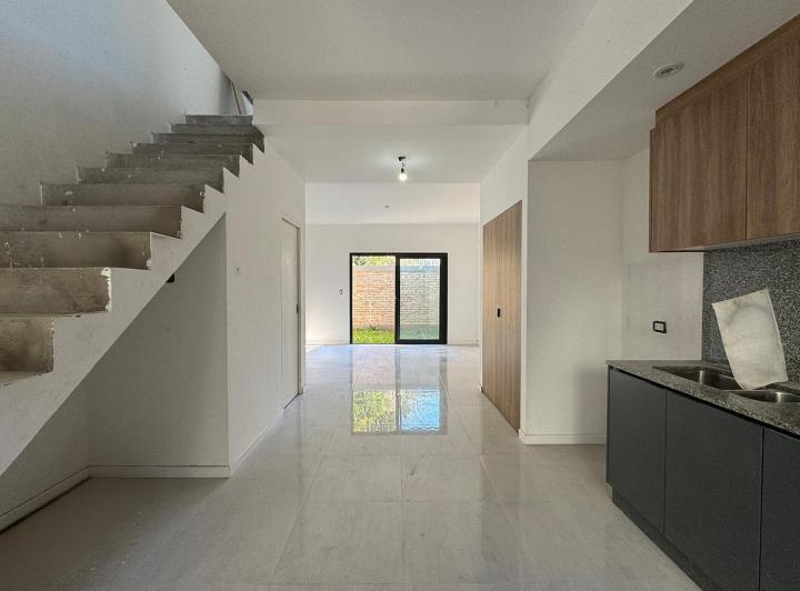 Departamento · 72m² · 4 Ambientes · 2 Cocheras